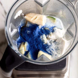 ผงสาหร่ายสไปรูลิน่าสีฟ้าแท้ มีอย. (Blue Spirulina Powder) บรรจุ 50 กรัม