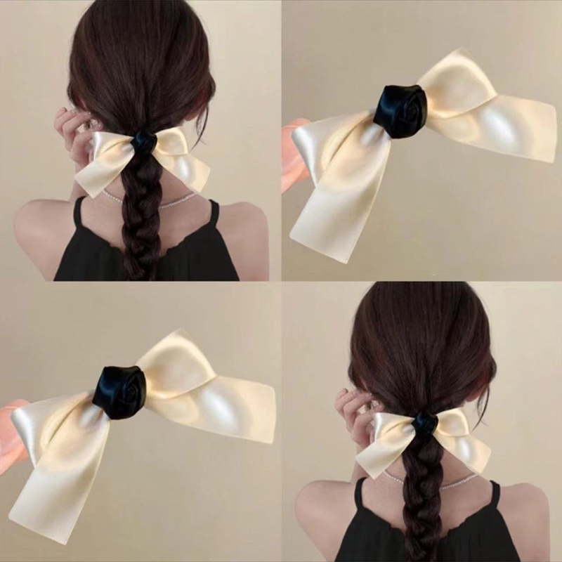 โบว์ติดผม ลายกุหลาบตรงกลาง สีขาวดำ ขนาด13cm กิ๊บสปริงยาว10cm