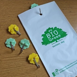 ตะขอติดผนัง (จำนวน 1 ชิ้น) แขวนถุงใส่ผ้าอนามัย🍀🌼