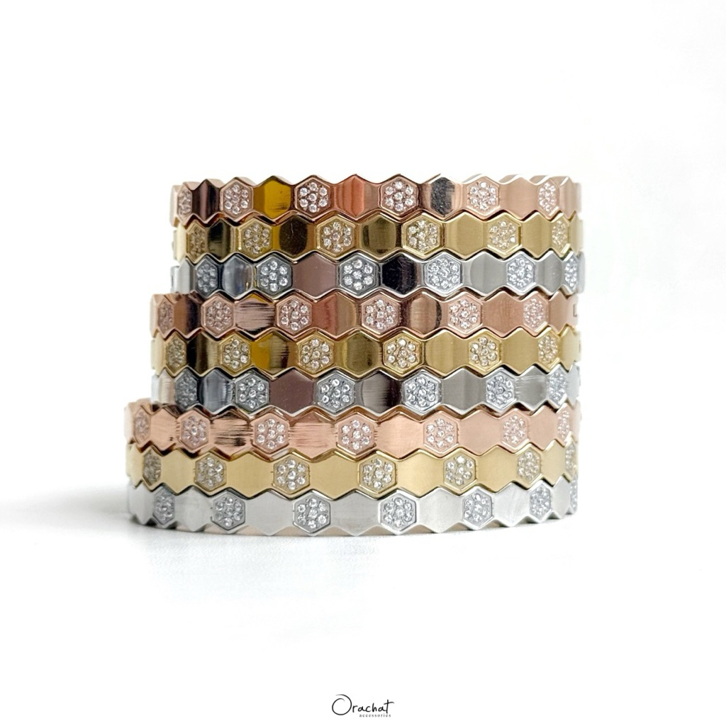 Honeycomb 14k bangle. (กำไลลายรังผึ้งตัวสแตนเลสสวยทน ใส่ลุยได้ไม่ต้องระวัง ไม่ลอกไม่ดำ)