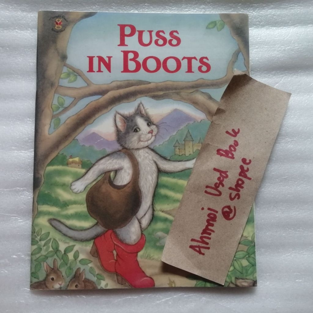 Puss in Boots   /   Charles Perrault