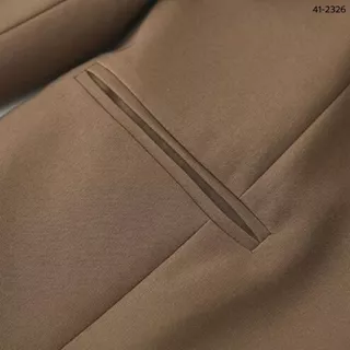 41-2326 เสื้อสูททำงานกระดุม 1 เม็ด Lady and the Trim อก 42-50 นิ้ว
