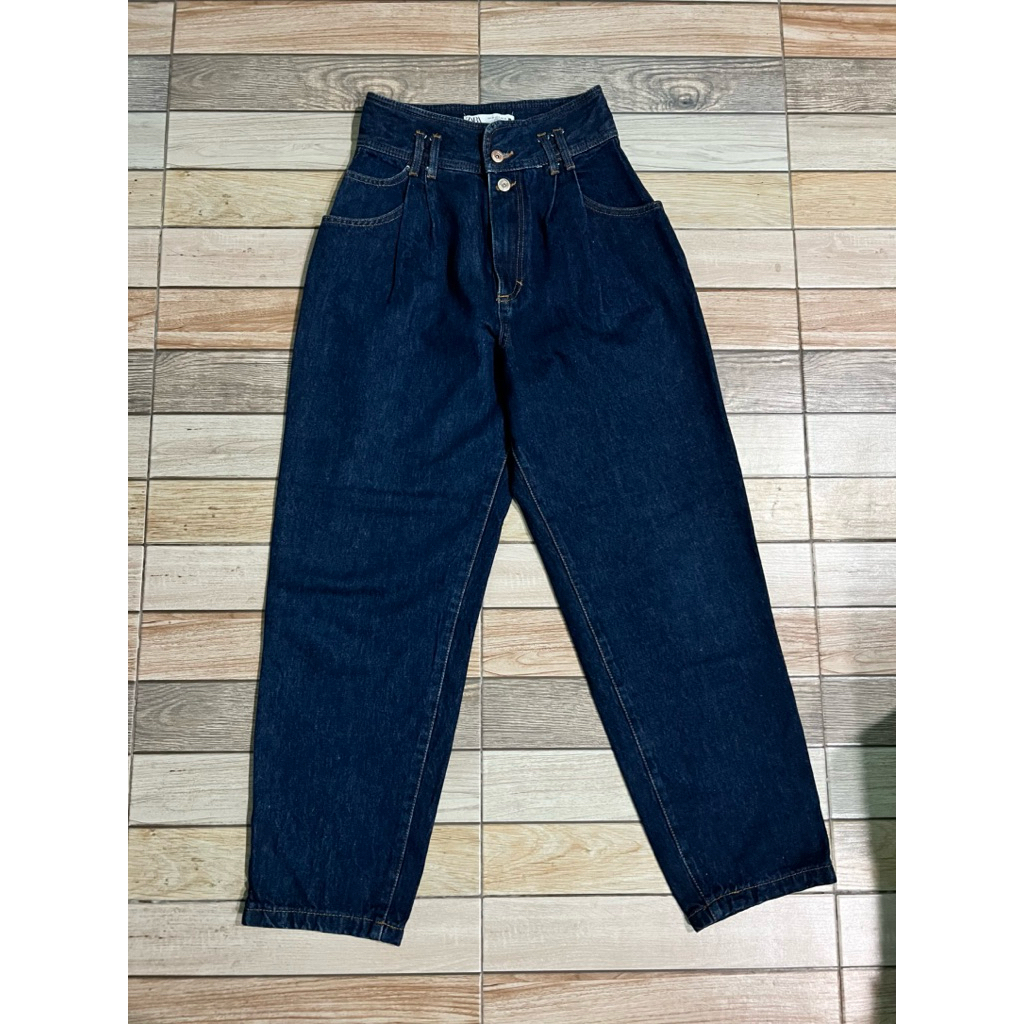 ZARA HIGH SLOUCHY JEANS