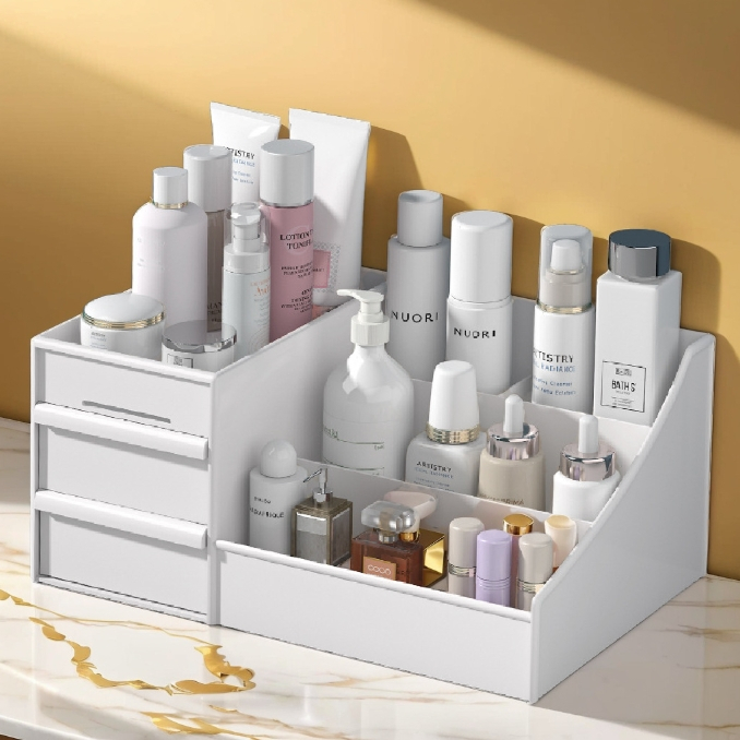 ปลีก/ส่ง  แถมฟรี!สติ๊กเกอร์ กล่องใส่เครื่องสำอาง