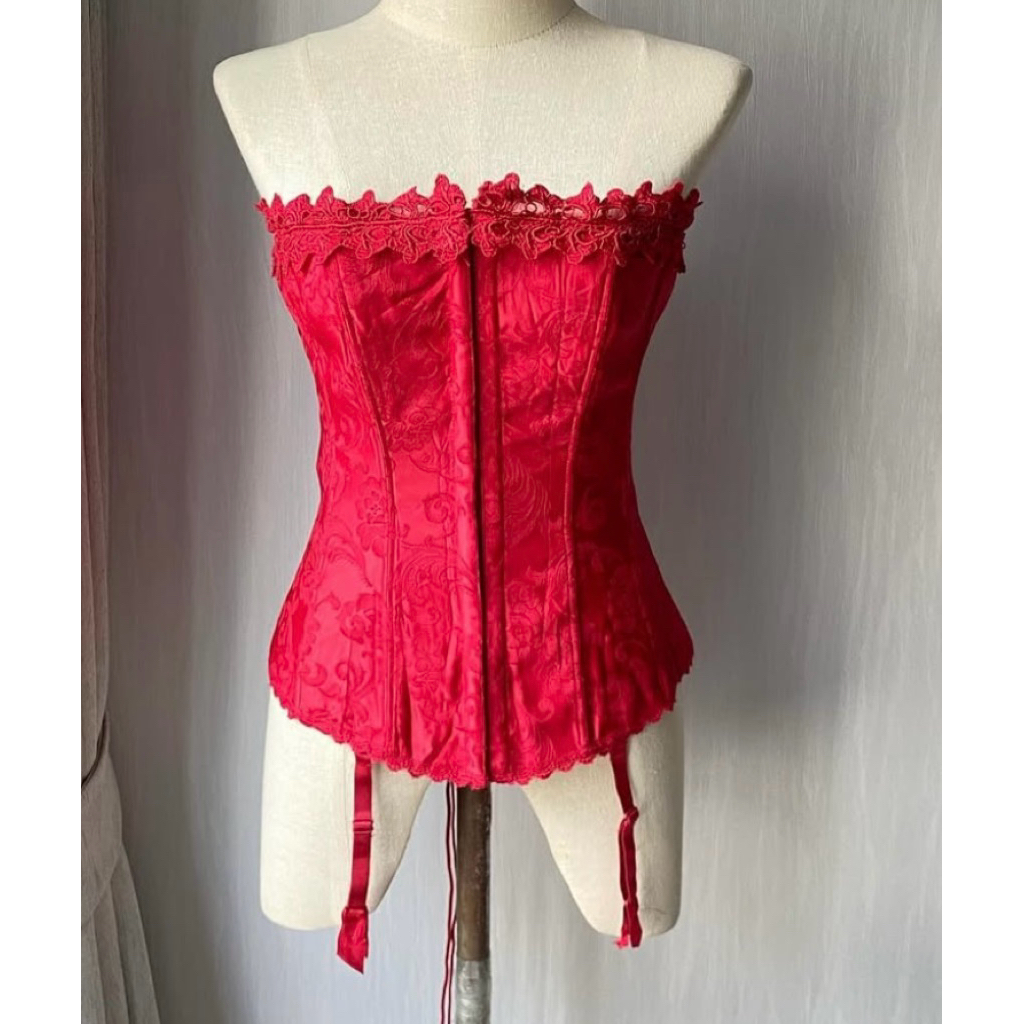 corset fredericks of hollywood