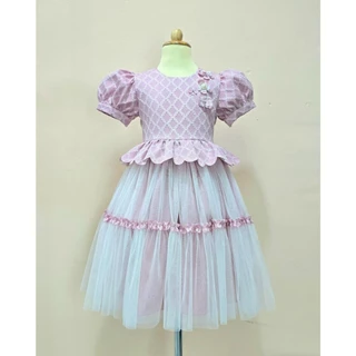 J004 รุ่นจัมปาพาสเทล เดรสเด็กออกงาน เดรสลูกไม้สีพาสเทล ชุดไทยประยุกต์เด็ก สีม่วงพาสเทล 8 ขวบ