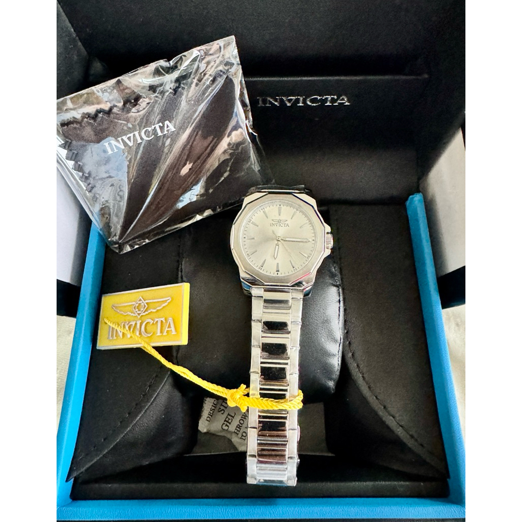 นาฬิกา Invicta Limited Edition สีเงิน ไปพร้อมกล่องแบรนด์ รับประกันของแท้จากอเมริกา 100%