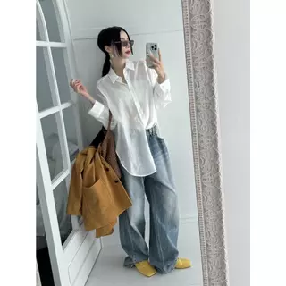 Beryl 🌻เสื้อเชิ้ตแขนยาวผู้หญิง เสื้อเชิ้ตกันแดดสีพื้น คอปกคลาสสิก ปลายเสื้อโค้ง ทรงหลวม สไตล์เกาหลีลำลอง