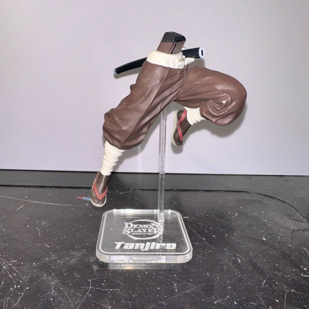 ไม่ได้ขายโมเดล ฐานโมเดลอะคริลิค ใสพร้อมส่ง tanjiro vibration stars