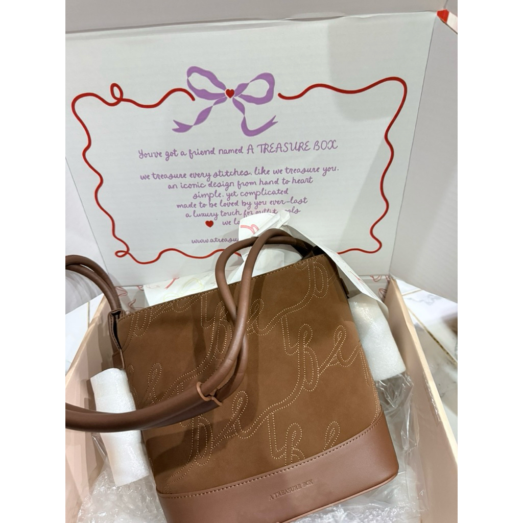 Atreasurebox*Used* Atreasure Box All Day สี Mocha พร้อมส่งค่ะ