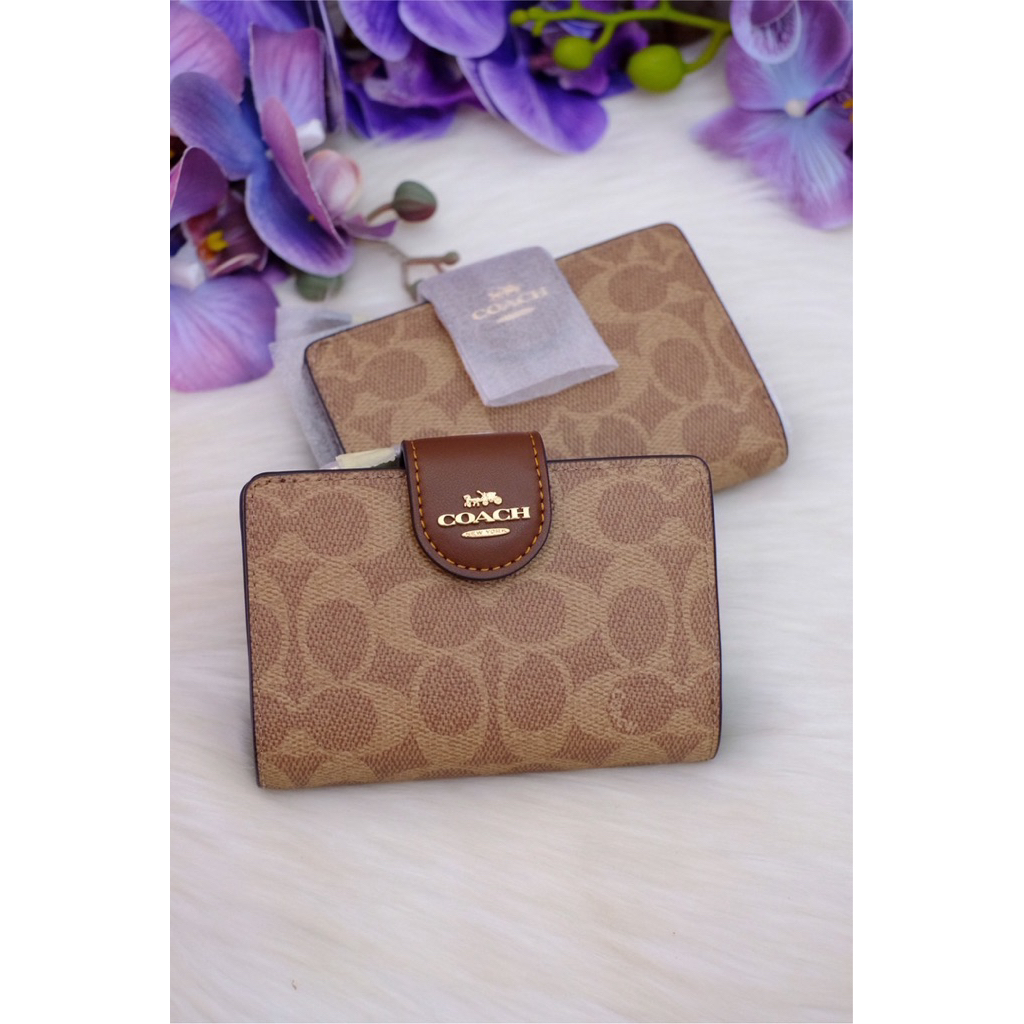 ❗️❗️แท้💯 กระเป๋าสตางค์ Coach Medium Zip Wallet In Signature Canvas(CW786)❗️❗️