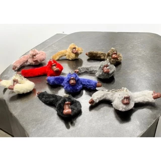 🔥พวงกุญแจกอริลลาตัวใหม่ ขนฟูฟูห้อยกระดิ่ง 10สี Gorilla keychain for bags and keys DXX