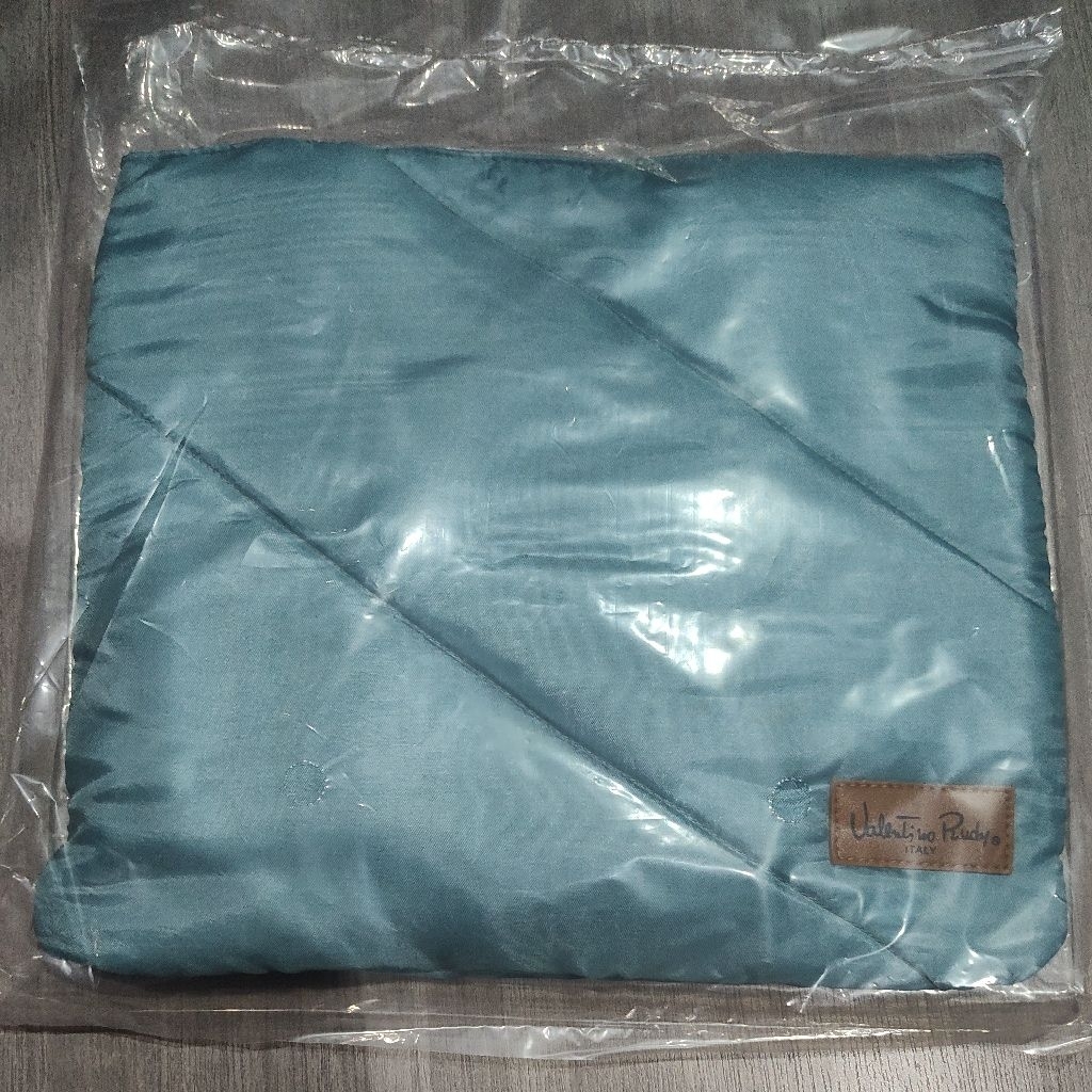 กระเป๋า Valentino Rudy Puffy Tote Bag สีฟ้า