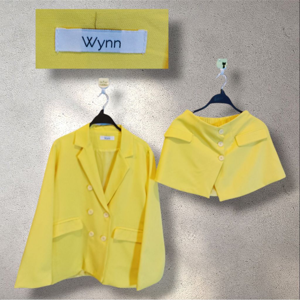 Wynn เซ็ตกระโปรงสูท สีเหลือง เสื้อผ้ามือสอง ราคาถูก