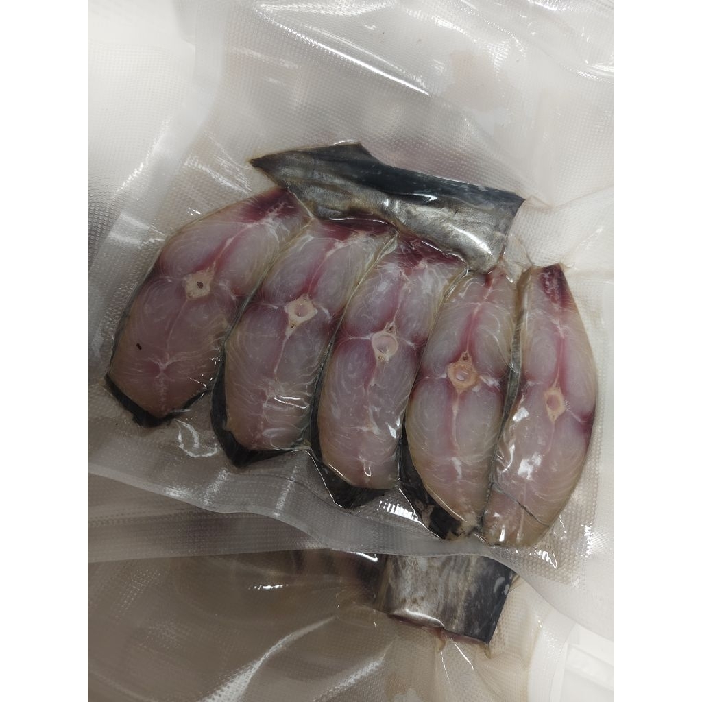 ปลาอินทรีย์เค็มหอม ชิ้นละ20 ซื้อ 5แถม1 ราคา95บาท ส่งตรงปรก สูตรเค็มน้อย - รูปที่ 5