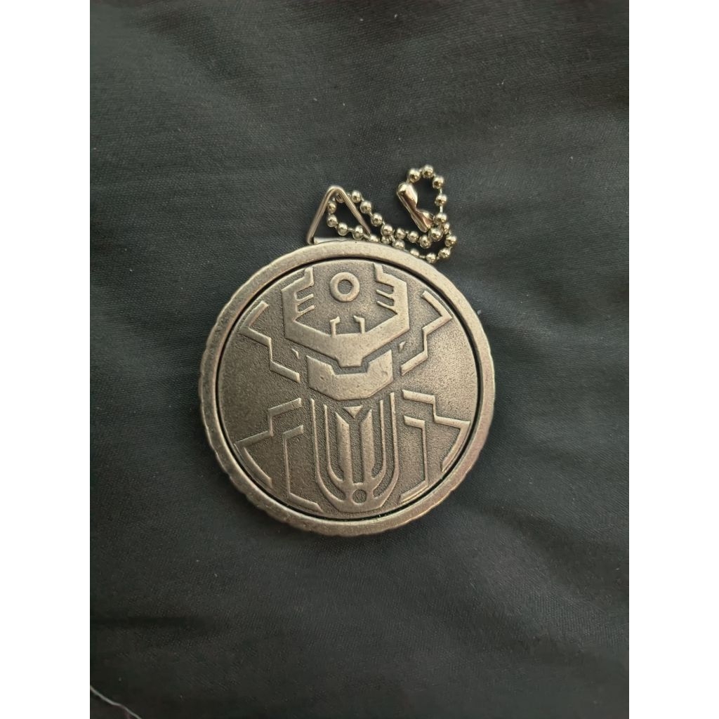 Kamen Rider OOO Cell Medal keychain ลายด้วง ดีเทลสวย