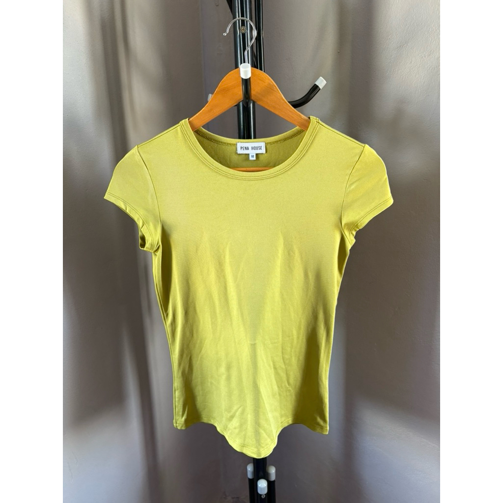 เสื้อครอบรัดรูป Pena house