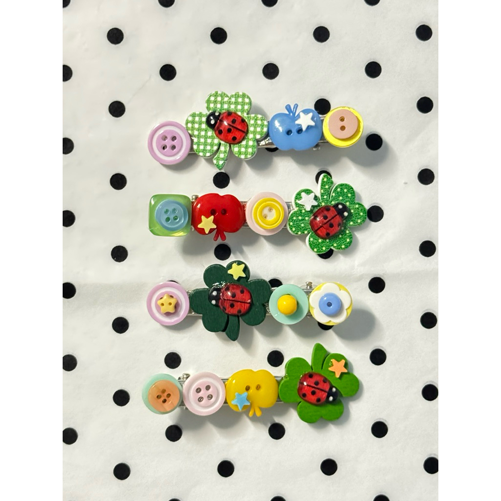 headtomaotes 🍅 - กิ๊บกระดุมแฮนด์เมด