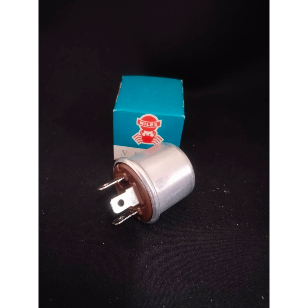 เฟรชเชอร์ไฟเลี้ยว   รีเลย์ไฟเลี้ยว 24V 3 ขา  VF 624. ราคา 35 บาท