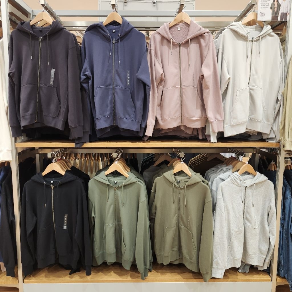 รับหิ้ว UNQLO เสื้อฮู้ด แขนยาว Unisex ผ้าสเวต มีซิปและแบบสวมหัว ปรับเนื้อผ้า ทรง