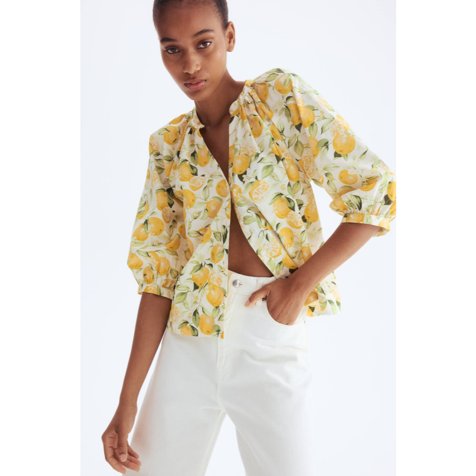 H&M(เอชแอนด์เอ็ม) เสื้อเบลาส์พร้อมแขนบอลลูนทำจากผ้าป็อปลิน Women Balloon-sleeved poplin blouse 1273994_3