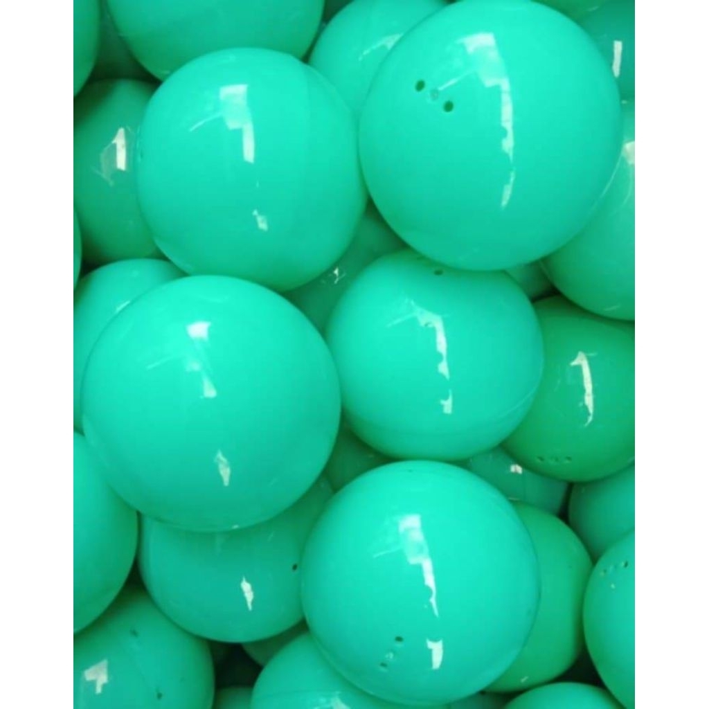 ￼พร้อมส่ง ลูกกาชาปองเปล่าสีเขียวอ่อนเงา (ลูกญี่ปุ่น ลูกใหญ่ )เปิดสองด้านได้