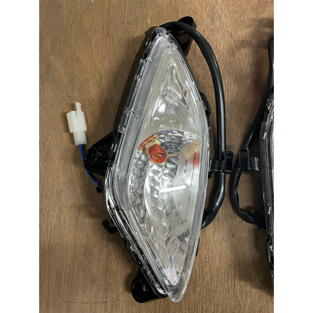 ไฟเลี้ยวหน้า GRAND FILANO HYBRID ปี 2018-2022 แกรนฟีลาโน่ ไฮบริด ซ้าย-ขวา พร้อมขั้วไฟ สามารถแยกซื้อได้ - รูปที่ 4