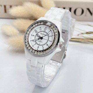 นาฬิกาแฟชั่นผู้หญิง ขอบเพชร ดีไซน์หรูหรามาก ใส่แล้วสวย