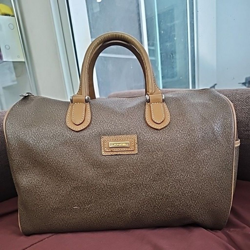 กระเป๋าทรง  Boston แบรนด์ Lancel