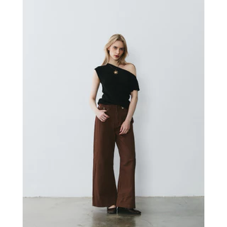 STUDIO UNKNOWN - Nash Knit Top เสื้อนิตตัดต่อเทคนิคการทอลายดีไซน์ปลายรุ่ย