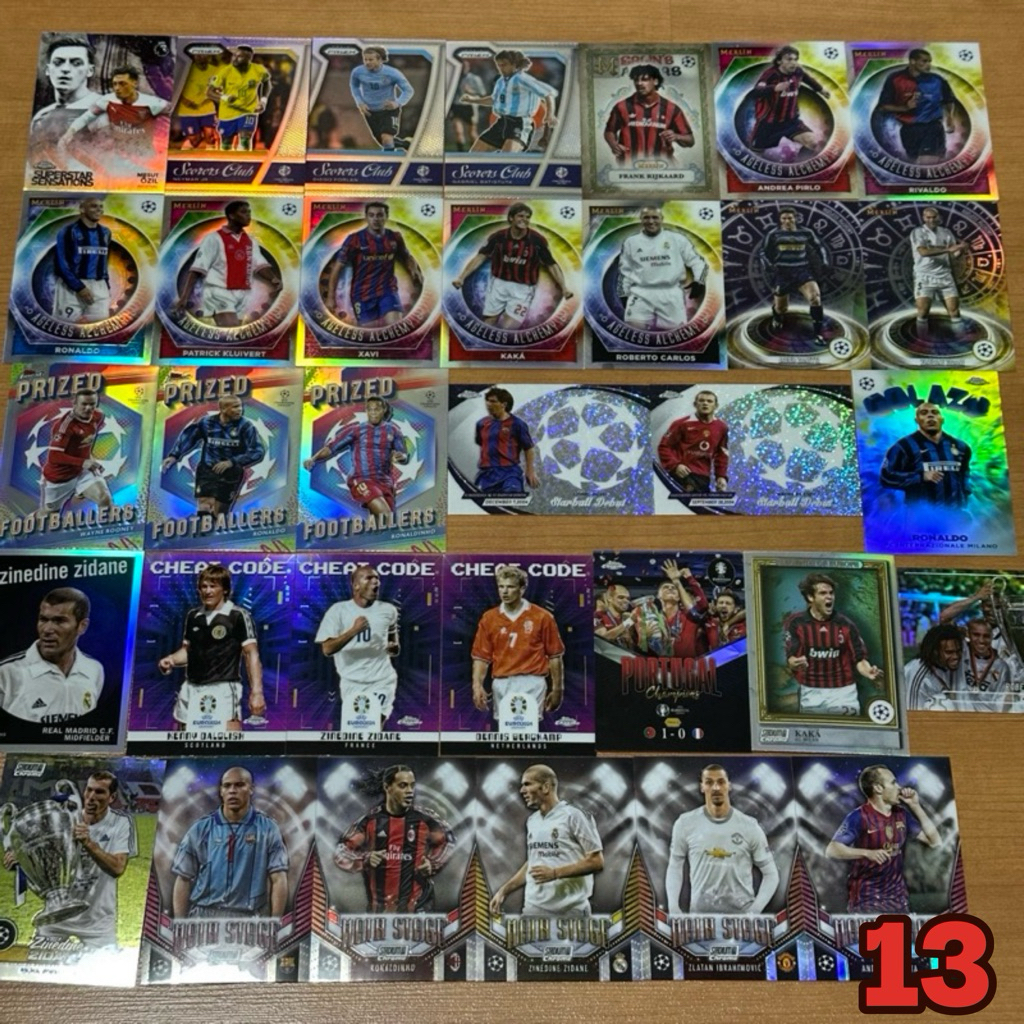 การ์ดสะสมฟุตบอลลิขสิทธิ์แท้ ชุดรวมตำนาน INIESTA  IBRAHRMOVIC ZIDANE RONALDINHO RONALDO (R9) MESSI KA