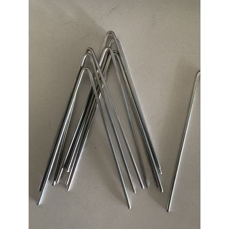 กิ๊ฟลวดหนาม ลวดล็อคลวดหนาม กิ๊ปตัววี ชุบกัลวาไนซ์ 0.5 กก ยาว 4 , 5 , 6 นิ้ว