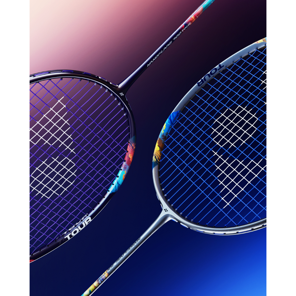 YONEX NANOFLARE 700 BADMINTON RACQUET