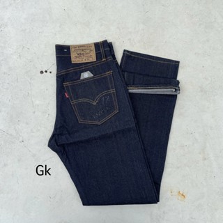 กางเกงยีนส์ผ้าดิบริมแดง เป่ากระดุม สียีน ทรงกระบอกเล็กสำหรับ…