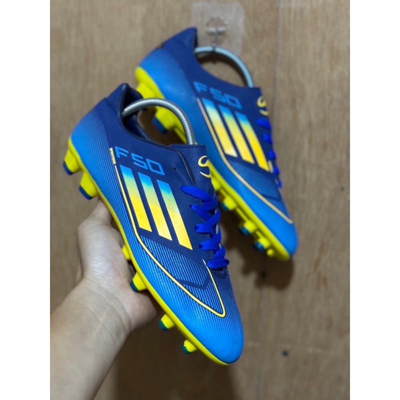 รองเท้าสตั๊ด รองเท้าเตะบอล F50อาดิดาส ราคาพิเศษ (ฟรีดันทรง) ของผู้ชายสินค้าพร้อมส่ง