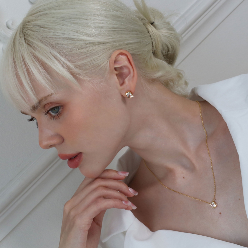 SWAN قلادة فضة Emerald Bezel بزركون — صورة 3