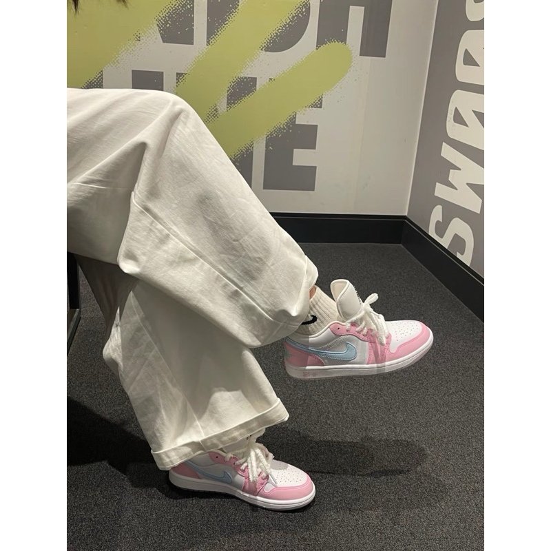 (พร้อมส่ง ของแท้ 100%) AIR JORDAN 1 LOW "PAW PRINT“