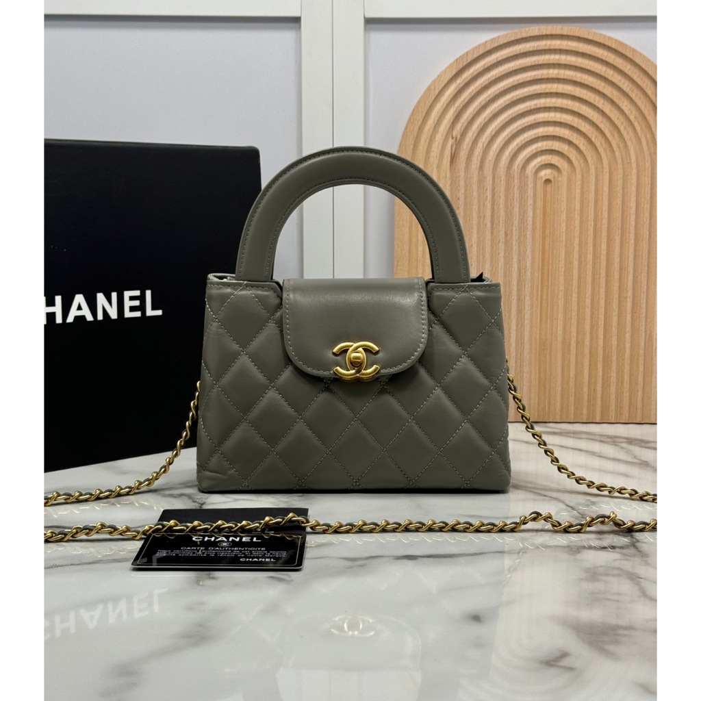 กระเป๋า Chanel  งานออริเทียบแท้มีหลายสี #* Size 20cm  Full box set