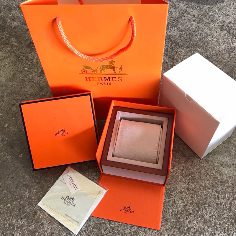 กล่องนาฬิกา Hermes งานออริ อุปกรณ์ครบชุดหรูหรามาก