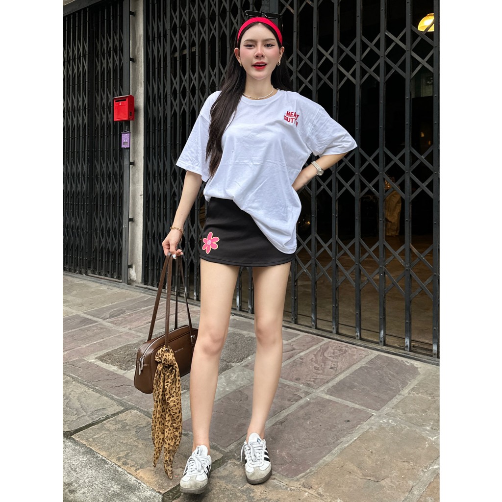 Pimry เสื้อoversize ใส่ได้ชาย/หญิง ลุคไหนก็แมทส์ได้ ใส่แล้วคูลสุดๆ รุ่น Heartbutton