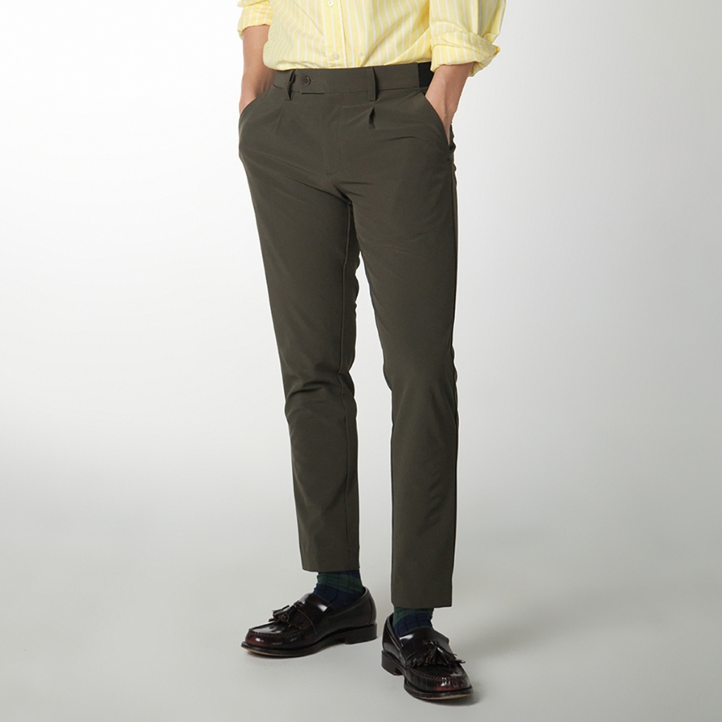 era-won กางเกง รุ่น GOLF FABRIC (065 V.9) ทรงกระบอกเล็ก ขาเต่อ เอวยางยืด สี Olive