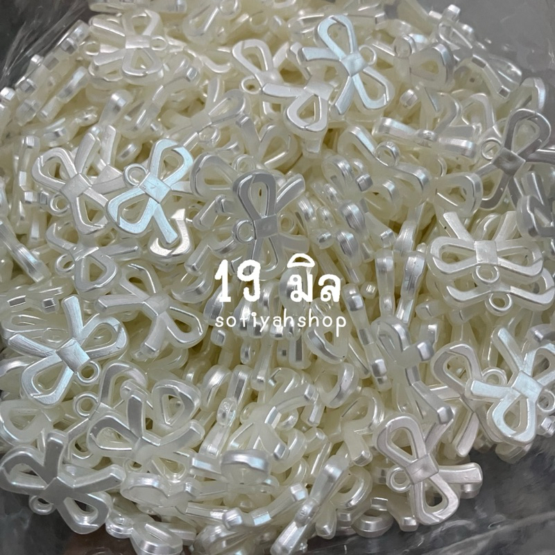 ลูกปัดมุก จี้โบว์ สีครีมมุก, คละสีรุ้ง
