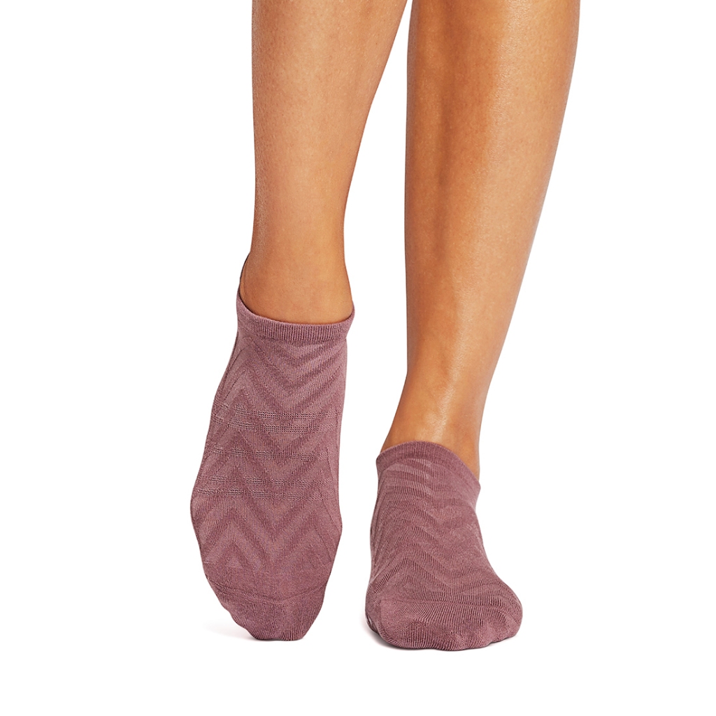 Tavi Grip Savvy Breeze ถุงเท้ากันลื่น แบรนด์แทวี ไม่แยกนิ้วเท้า ถุงเท้ากันลื่นพิลาทิส ถุงเท้าบาร์ ถุงเท้าโยคะ และเต้น