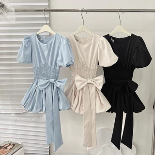 สินค้าพร้อมส่ง เดรสผ้าครัชสไตล์สาวเวียดนาม ทรงบอลลูน สม็อคเอวแต่งโบว์หน้า A5024
