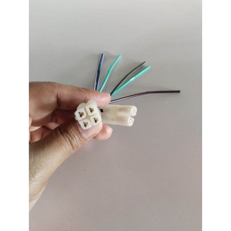 ปลั๊กกล่องไฟ honda dash honda nova เทน่า หรือแปลงใส่รถDio และรถรุ่นอื่นๆที่เปลี่ยนมาใช้กล่องไฟ honda dash