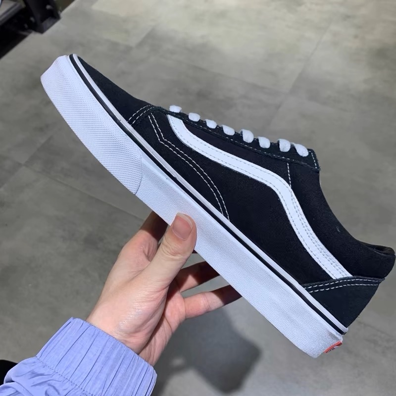 ของแท้💯% Vans Old Skool Black checkerboard รองเท้าผ้าใบลำลองและสบายสำหรับผู้ชายและผู้หญิง