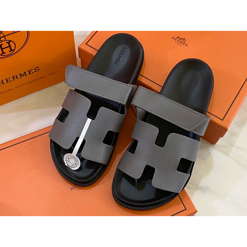 รุ่นขายดี🔥รองเท้าแตะ H แบบสวม ที่ต้องมี ใส่แล้วสวยมาก ตรงปก💯(size36-40)แถมกล่อง