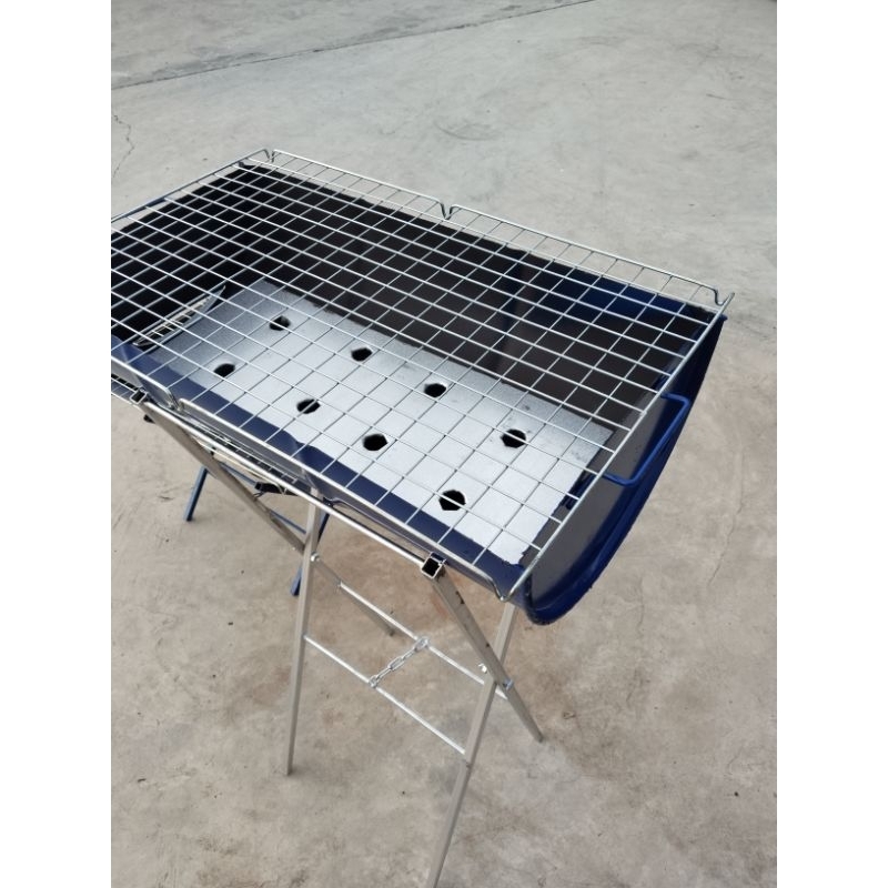 เตาปิ้งย่าง 31ลิตร มีที่รองถ่าน มีหูจับ  พับเก็บได้