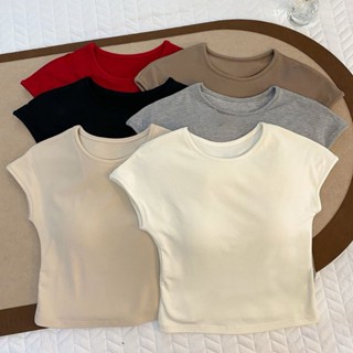 *พร้อมส่ง*เสื้อครอปคอกลม เสื้อยืดทรงครอป เสื้อสไตล์เกาหลี La…