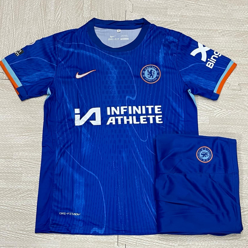 เสื้อฟุตบอล เชลซี รุ่นใหม่ล่าสุด 2024/2025 ชุดสโมสร (เสื้อพร้อมกางเกง) ราคาถูก